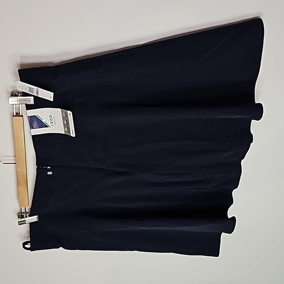 Izod golf dark blue size 18 athletic skort - Picture 2 of 7